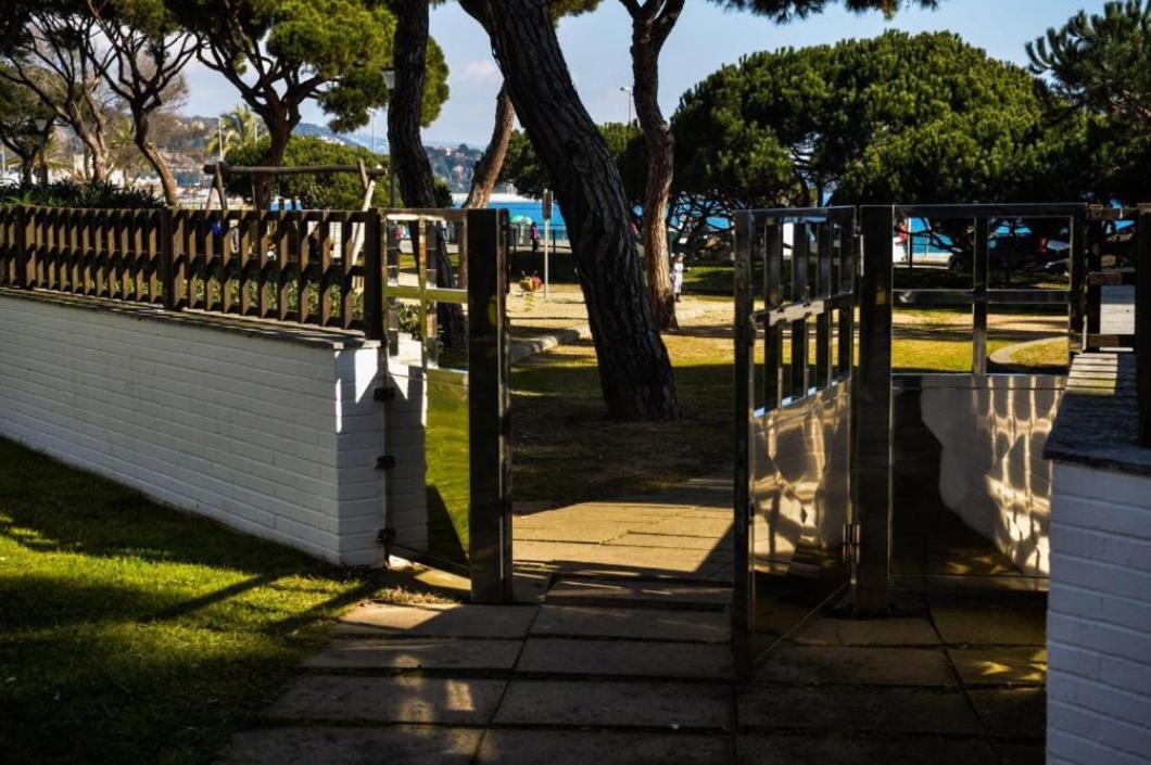 S'Abanell Central Park playa y piscina Blanes Exterior foto